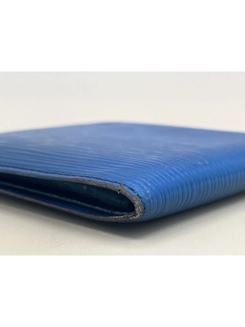 Louis Vuitton Blue Epi Leather Bifold Wallet With Coin Pocket
